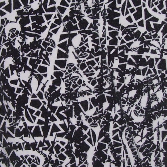 NIKE Abstract Black & White Print Cropped LEGGINGS *Cotton Spandex* - Picture 2 of 8